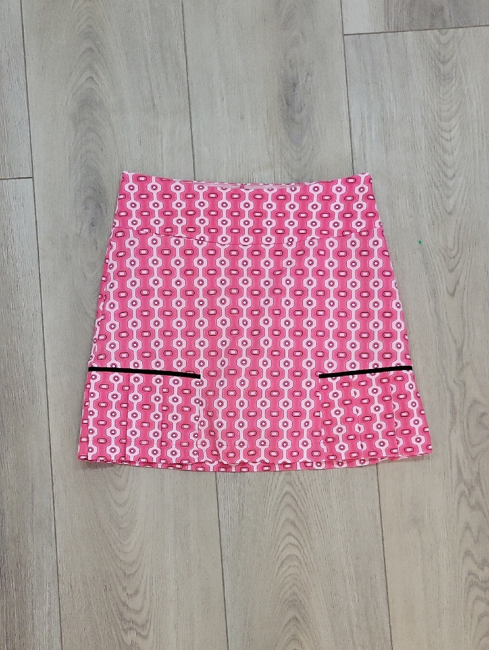 Pink Geometric Mini Skirt with Contrast Trim